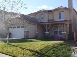 19680 Mathilde Ln, Saugus, CA 91350