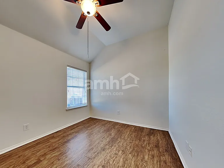4820 Davy Crockett Trl — Photo 15