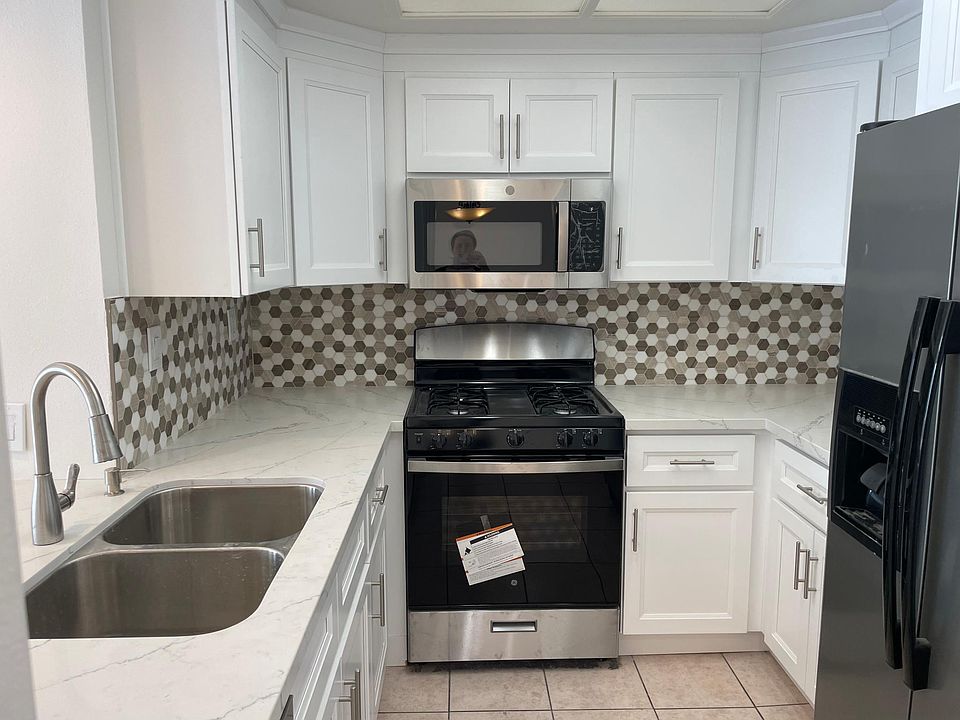 Newly Remodeled Kitchen!