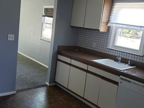 4th image of 26451 Shirley Ave