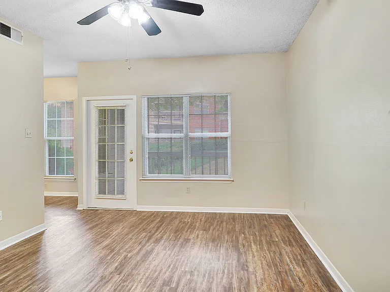The Grove at Pleasant Valley Apartment Homes — Photo 14