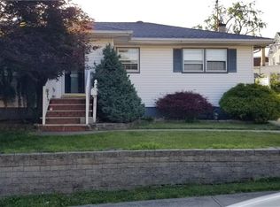 769 Boggs St, Perth Amboy, NJ 08861