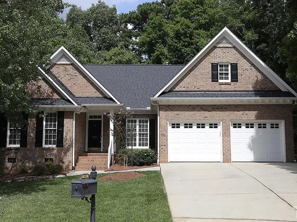 102 Great Point Pl, Cary, NC 27513
