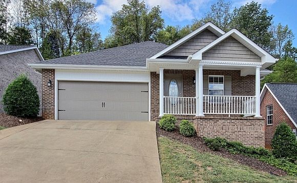 1st image of 48 Hiddenbrook Ln