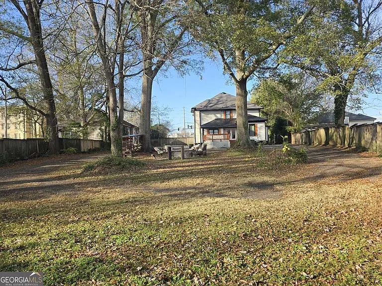 402 Meriwether St — Photo 36