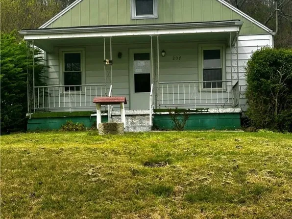 207 6th Ave, Parkersburg, WV 26101
