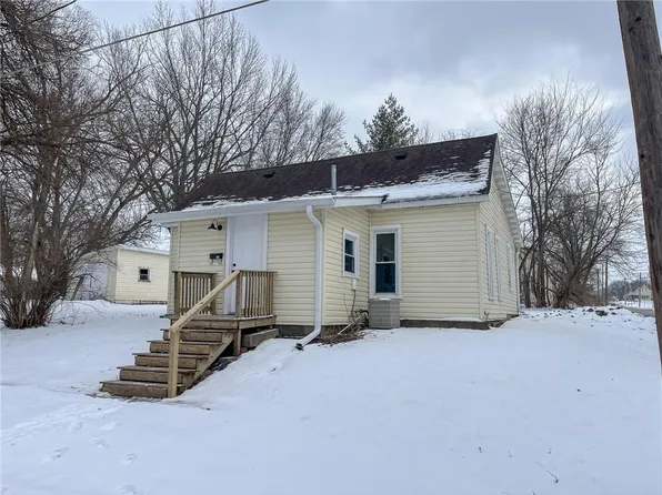 602 E 21st St, Trenton, MO 64683