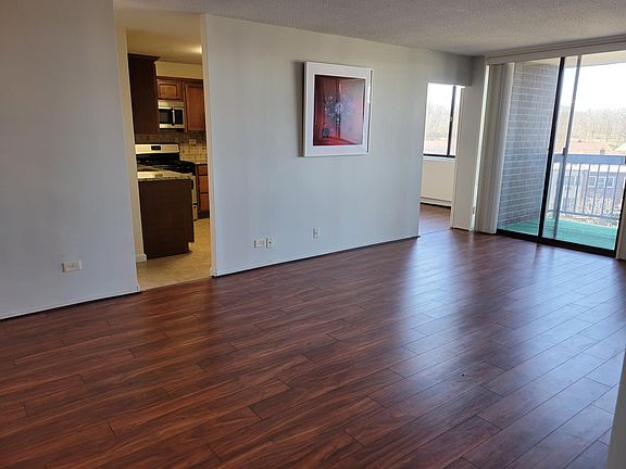 2nd image of 1 Bay Club Dr APT 6X