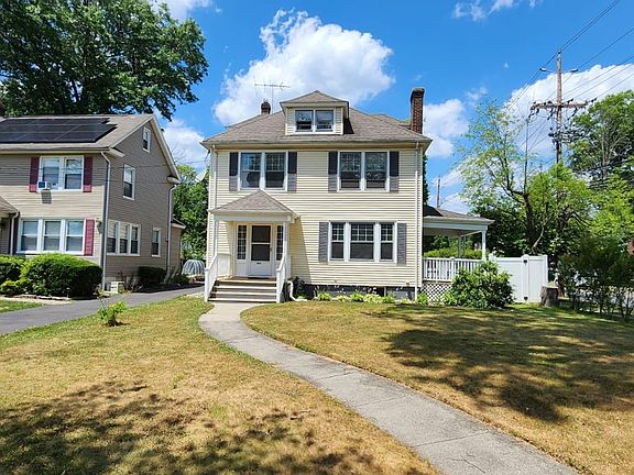 2nd image of 202 W 4th Ave
