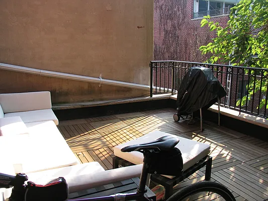 Rented by Rapid Realty Cobble Hill | media 54