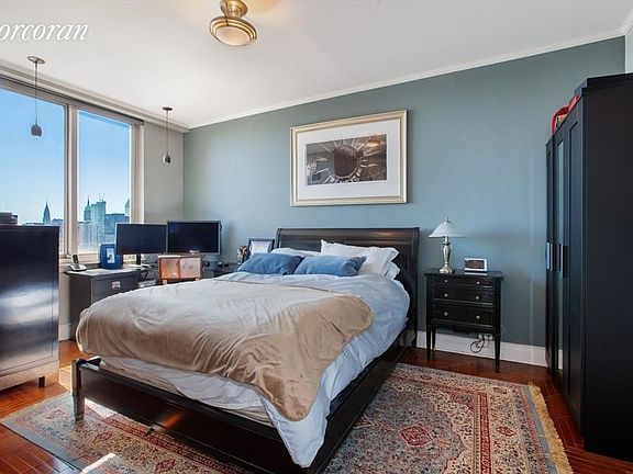 4th image of 524 E 72nd St #46BB
