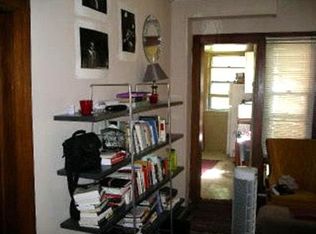 211 W Illinois St APT 1, Urbana, IL 61801