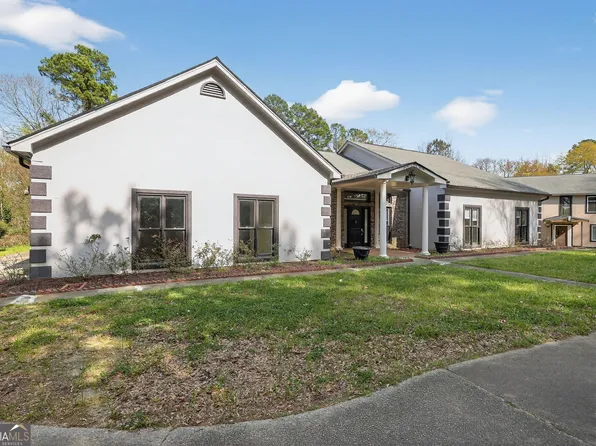 2320 Copper Trail Ln, Buford, GA 30519