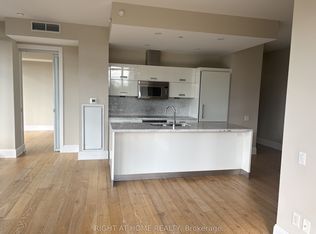 88 Park Lawn Rd #205, Toronto, ON M8Y 0B5