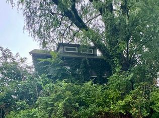 1498 2nd St, Rensselaer, NY 12144