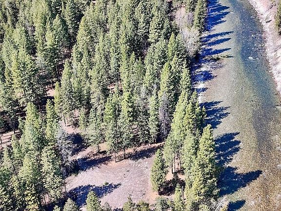 4th image of 38 Mazama Pines Lane