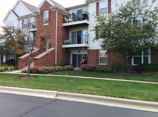 710 Mill Cir UNIT 206, Wheeling, IL 60090