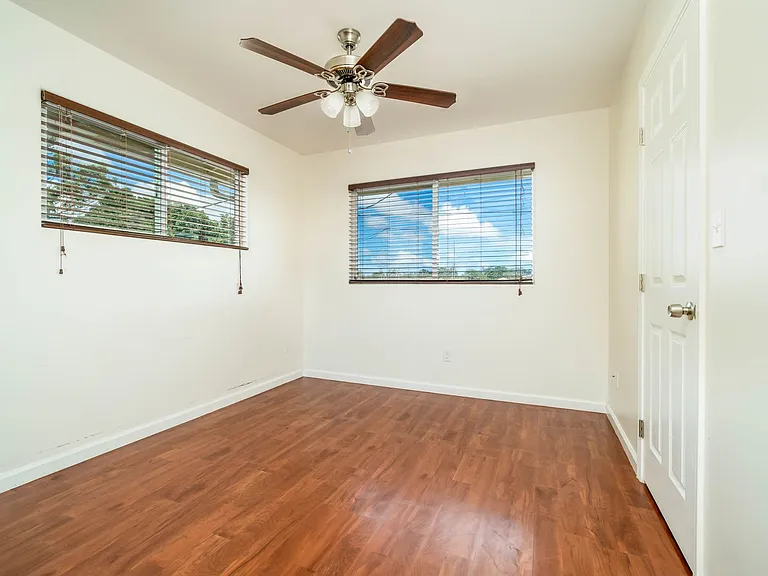37 Cypress Ave #D — Photo 15