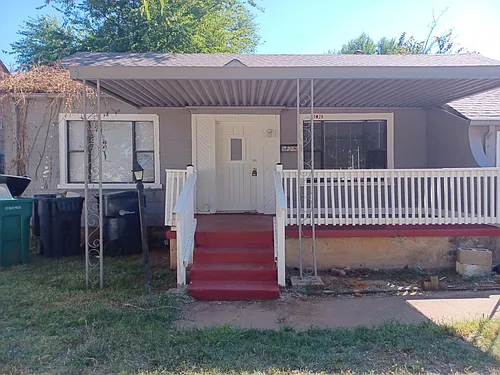 1028 SW 31st St Photo 1