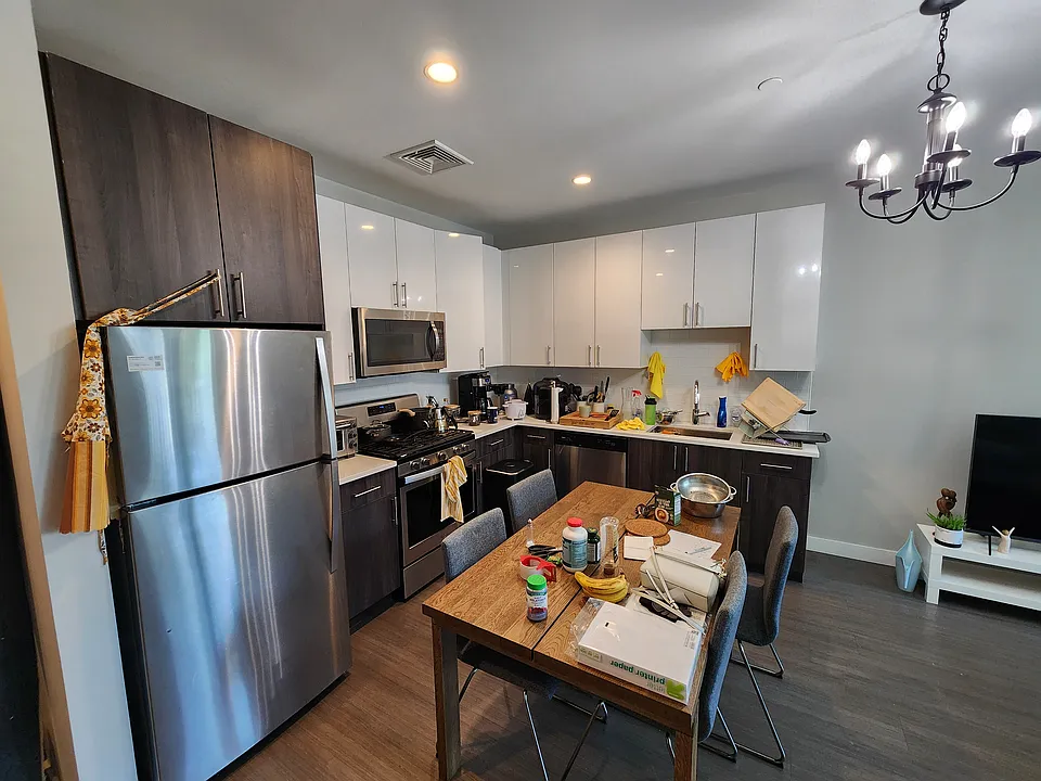 23A Bridge St #12