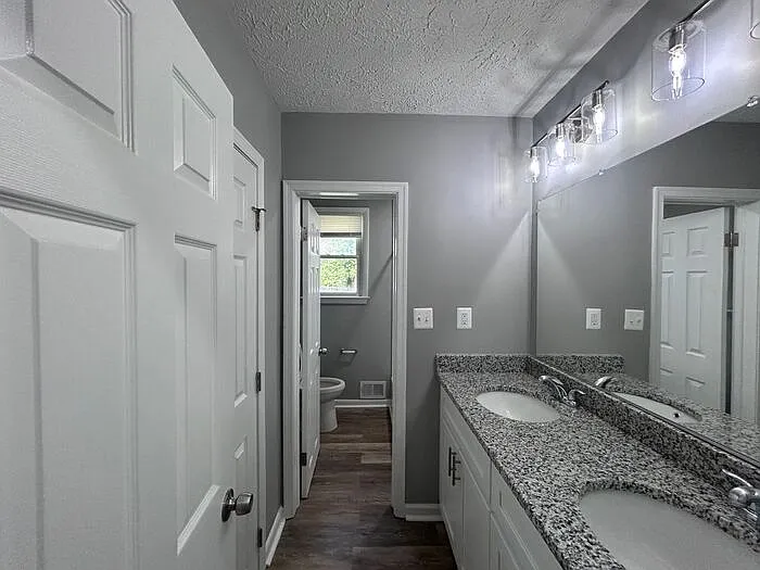 99 Walnut Ave — Photo 8