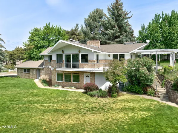 415 Snow Mass Ln, Yakima, WA 98908