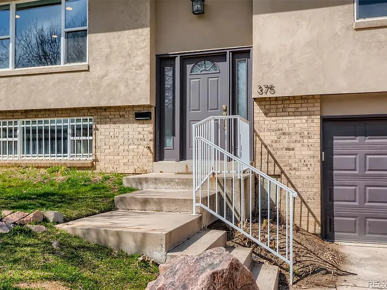 375 S Krameria St — Photo 3