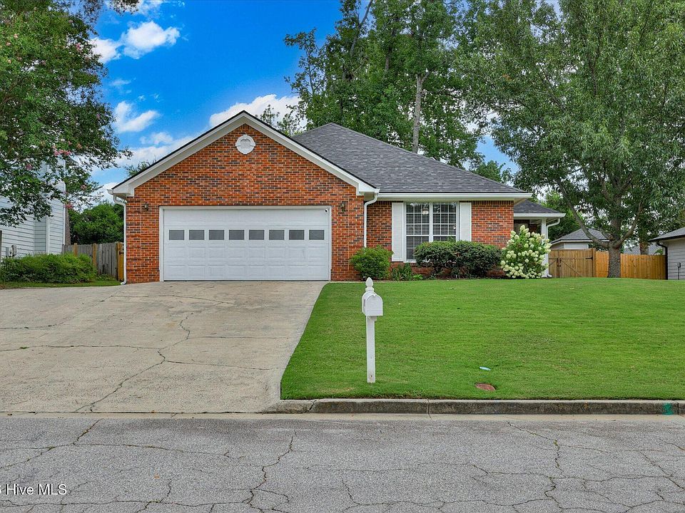1st image of 240 Amelia Drive W