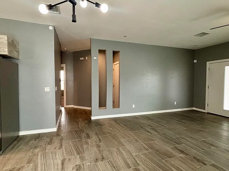 14928 John McNeely Ave — Photo 8