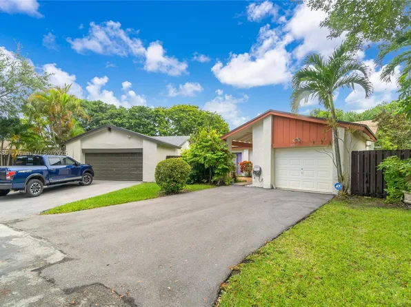 11765 SW 135th Ct, Miami, FL 33186