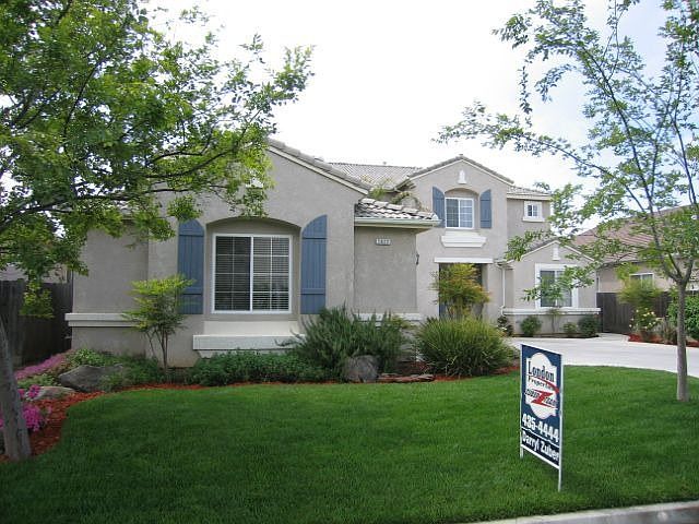 1st image of 2623 E Granada Ave