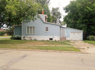 802 2nd St NE, Devils Lake, ND 58301