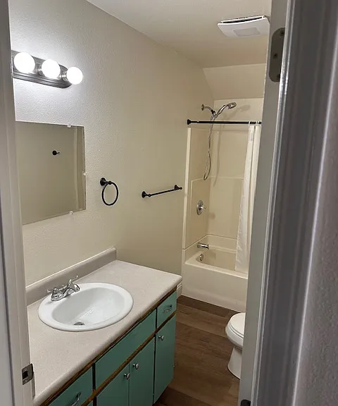 274 E 8th St — Photo 11