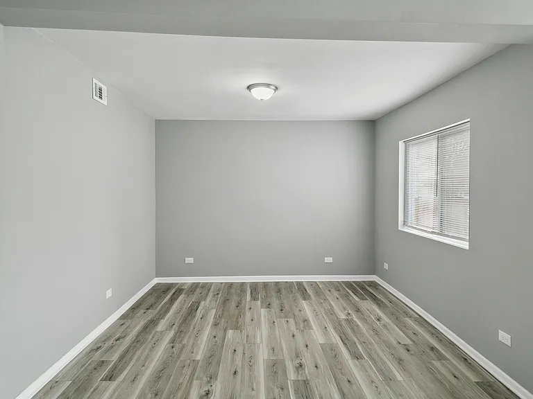 9305 S Homan Ave #1 — Photo 6