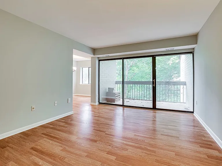 2210 Springwood Dr #207 — Photo 3
