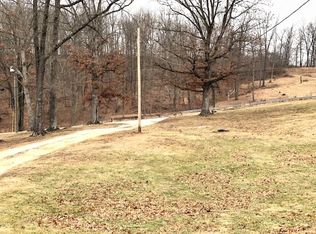 2118 Old Farm Rd, Bedford, IN 47421