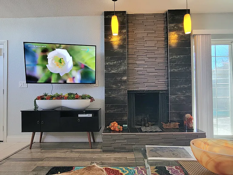 3327 Seminole Cir — Photo 10