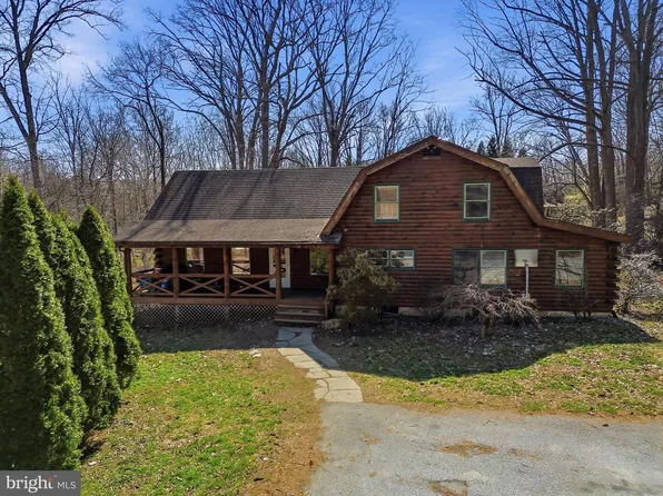 24 Grist Mill Ln, West Grove, PA 19390