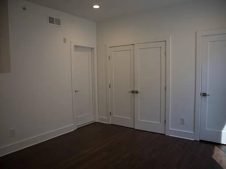 1327 N Franklin St #4 — Photo 10