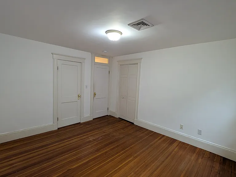 1900 Washington St #3 — Photo 22