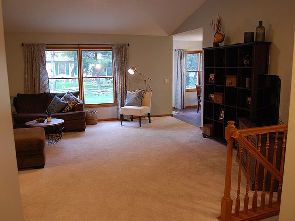 4th image of 1302 Red Blossom Dr