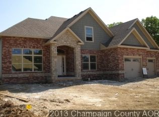 1307 E White Oak Rd, Mahomet, IL 61853