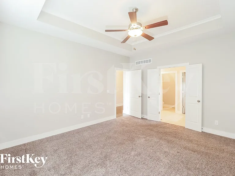 1128 SW Blackpool Dr — Photo 10