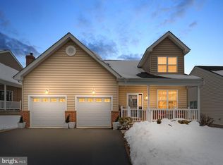 2677 Foxglove Ln, Philadelphia, PA 19116