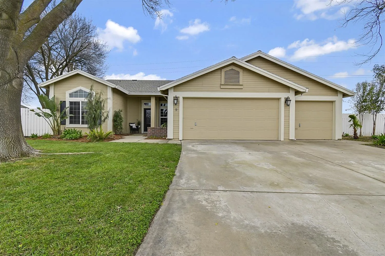 9 Aspen Ct photo 1