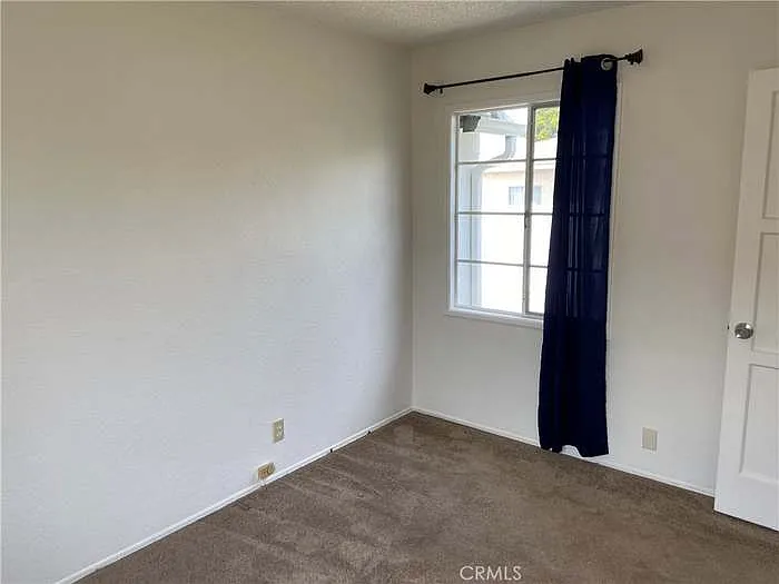 17628 Kornblum Ave — Photo 5