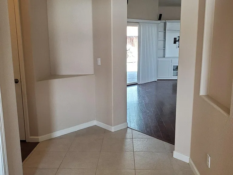 1566 Persimmon St #1 — Photo 2