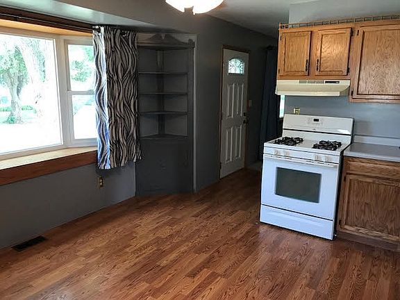 4th image of 1312 95th Ave W