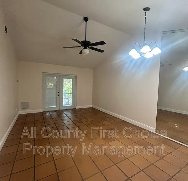 313 Bay Pl — Photo 22