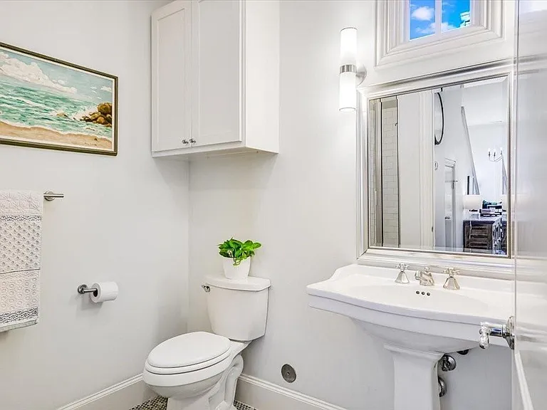 800 Rosedale Ter #B — Photo 14
